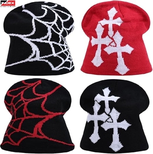 Gorro de punto personalizado de EE. UU. asequible, estilo urbano, para invierno, negro, rojo, con logo, aspecto premium, económico. - Product Image 1