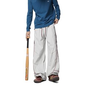 Pantalones Deportivos Unisex de Nailon 100%, Corte Holgado, Cintura Elástica, Estilo Urbano Informal, Costuras en Contraste, Pantalones Deportivos Hip Hop - Product Image 4