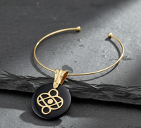 KENWAY SARTAJ WORLDWIDE Pendentif géométrique tendance en corne de buffle fait main pour femme, fusionné artistiquement et poli, avec cordon réglable