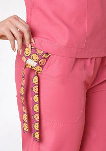 Uniformes Médicos de Verano de Alta Calidad, Conjuntos Unisex de Manga Corta de Poliéster y Spandex para Enfermeras y Esteticistas - Product Image 4