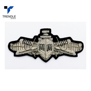 Parche Bordado con Alas y Corona, Insignia Termoadhesiva de Tela, Parche de Tela Tejida de Forma Irregular - Product Image 4