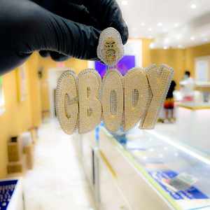 Colgante de Búho con Cruz para Hombre, Plateado en Plata con Diamantes, Estilo Clásico, Joyería para Bodas, Fiestas y Niños - Product Image 5