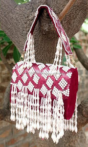 Nueva llegada impresionante hecho a mano en relieve trabajo de perlas pesadas multicolor nupcial noche embrague monedero mujer monedero perla trabajo Sling Bag - Product Image 5