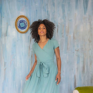 Vestido Maxi Cruzado de Lino Liso de Verano Tallas Grandes con Cuello en V y Bolsillos, Vestido Ecológico con Bolsillos, Vestido Fluido Tallas Grandes - Product Image 1