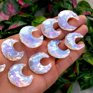 Colgante de luna de opalita premium |   Escultura de Luna en Cristal Natural |   Collar de Joyería Curativa |   Regalo para Ella, Amuleto Espiritual para Mujer - Product Image 2