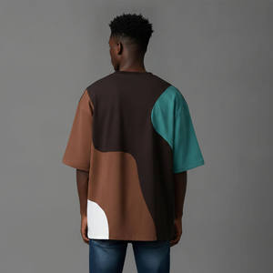 Camiseta de Manga Corta para Hombre, Estilo Oversize con Bloques de Color, Cuello Redondo, Estilo Casual Urbano, Tejido de Algodón Transpirable, con Logotipo Estampado en la Parte Delantera - Product Image 4