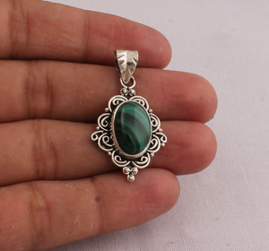 Natural Labradorite Pendant 925 Sterling Silver Wholesale Banded Green Gemstone Pendant Handmade Silver Jewelry Bezel Setting - Product Image 6