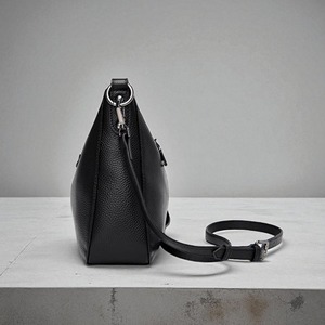 Sac à main en cuir véritable pour femme – Sac à bandoulière minimaliste en cuir de vachette – Sac à main élégant pour tous les jours. - Product Image 6
