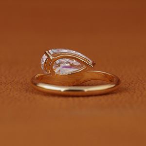 Anillo de Compromiso con Diamante Cultivado en Laboratorio, Corte Pera, Oro Sólido de 14K, Anillo de Boda Solitario para Mujer, Certificado IGI - Product Image 4