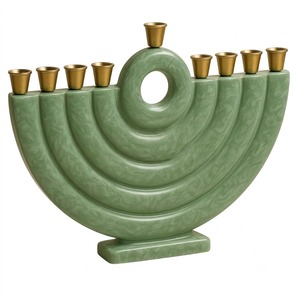 Ménorah Hanouka Moderne en Résine Violette, Porte-Bougies à 9 Branches, Décoration Juive Judaïque, Décoration de Maison pour les Fêtes, Cadeau au Design Unique - Product Image 4