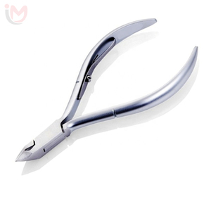 Vente en gros de pinces à cuticules et à ongles en acier inoxydable avec double ressort, lame tranchante, joint de raccordement, fabriqué au Pakistan, OEM - Product Image 4
