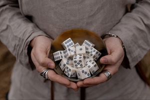 ลูกเต๋ากระดูกสำหรับเล่นบทบาทสมมติ ระดับมืออาชีพ ลูกเต๋ากระดูกหลายเหลี่ยม สำหรับเกม DND RPG เกมกระดาน ขายส่ง อุปกรณ์เสริมสำหรับเล่นเกม - Product Image 3