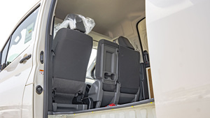 Toyota Hiace 2025 Usada de Alta Calidad, Perfecta, Impecable, Tracción Trasera, Motor V6 de 3.5L a Gasolina, Transmisión Manual de 6 Velocidades, 277 bhp, 13 Asientos - Product Image 6