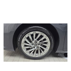 Lexus ES Luxury Plus 2024, 32,248 km, Volante a la Izquierda, Asientos de Cuero, Cámara Trasera - Product Image 5