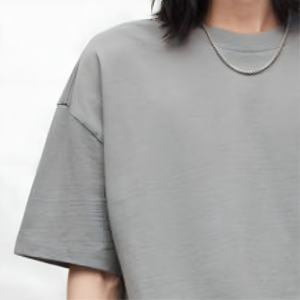 Camiseta Unisex Gris Oversize de Algodón, Estilo Casual Urbano, Corte Holgado, Manga Corta, Moda de Verano, Básica, con Logotipo Personalizado, Venta al Por Mayor - Product Image 2