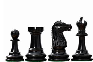 Elegantes piezas de ajedrez con peso estilo soviético-Staunton de Turner, de aproximadamente 1887, en ébano y madera de boj envejecida, altura del rey 4, al mejor precio. - Product Image 3