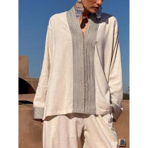Ensemble Nazim tendance en deux pièces, en lin naturel doux, avec un haut décontracté à col haut et des boutons Sfifa - Product Image 6