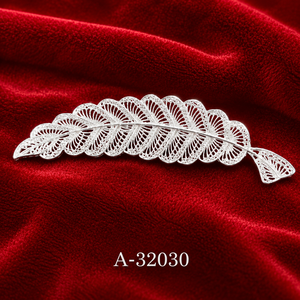 Broche de Aleación de Zinc Chapado en Oro con Perlas de Imitación y Circonitas en Forma de Paz, Pieza Destacada para Bodas y Fiestas de Compromiso de Mujeres - Product Image 4