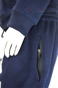 Ensemble de survêtement unisexe en polaire bleu marine personnalisé en usine, coupe régulière, haut zippé intégral et pantalon de jogging, tenue décontractée et tendance - Product Image 3