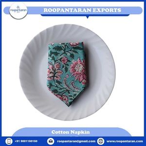 Servilletas de Tela con Estampado Floral Vintage, 45x45 cm, Rectangulares, Juego de 4, Color Turquesa y Rosa, Decoración de Mesa Cuadrada - Product Image 4