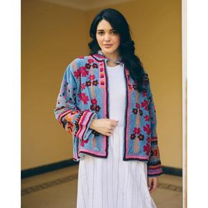 Chaqueta Acolchada de Punto Azul Claro para Mujer, Bordada a Mano con Diseño Floral, Cuello Mandarín, 100% Algodón Ecológico de Secado Rápido - Product Image 3