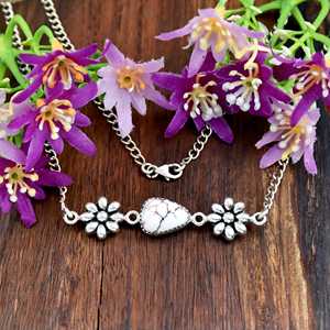 Collier artisanal en argent sterling 925 avec pierre précieuse naturelle jaspe cheval sauvage en forme de triangle, motif marguerite, bijoux raffinés pour femmes - Product Image 3