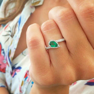 Bague de mariage éternelle en or pur 14 carats avec diamant de culture certifié IGI en forme de poire émeraude, cadeau pour elle - Product Image 4