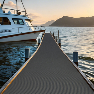 Alfombra Absorbente Tejida con Diseño de Barco al Atardecer y Vista a la Montaña, para Baño, con Base de Goma Antideslizante, Color Sólido - Product Image 1