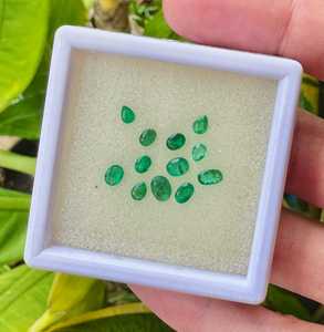 Émeraude zambienne certifiée naturelle, pierres précieuses en vrac, 2,25 carats, taille et forme variées, émeraude verte facettée, lot de 12 pièces, vente en gros - Product Image 6