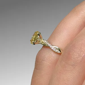 Anillo de compromiso de lujo para mujer con diamante ovalado amarillo en oro amarillo y diamantes pavé laterales, anillo de promesa - Product Image 3