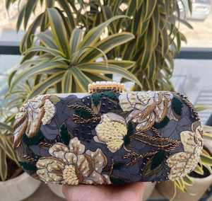 Pochette de voyage unisexe légère et élégante en tissu brodé, motif géométrique bohème, faite à la main, pour bijoux, usage quotidien, forme carrée pratique - Product Image 3