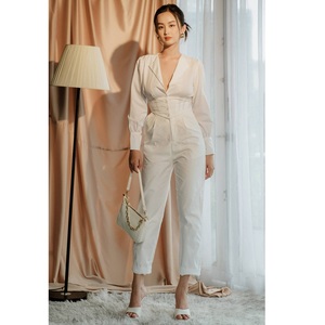 Nouvelles arrivées : Robe chemise en mousseline à manches longues, couleur unie, boutonnée, respirante, sexy, personnalisable avec logo, pour l'été - Product Image 2