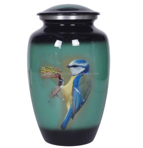 Urne funéraire en laiton faite à la main au design moderne pour la préservation des photos avec fermeture sécurisée, livraison mondiale et stockage écologique - Product Image 6