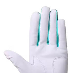 Accessoires de sport durables pour l'entraînement en extérieur, incluant des gants de golf offrant un maintien de préhension constant - Product Image 6
