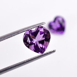 Lot de pierres précieuses en améthyste naturelle taillée en coussin de 6 mm, facettées, violettes, pour la fabrication de bijoux, qualité AAA, vente en gros - Product Image 3