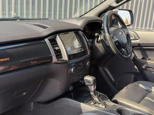 Camioneta Doble Cabina Usada 2024, Estilo Wildtrak, Automática, Tracción en las Cuatro Ruedas - Product Image 4
