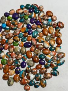 Cabochons en turquoise cuivrée en gros pour la fabrication de bijoux chez BU GEMS - Product Image 1