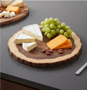 Elegante Tabla de Cortar Redonda de Madera con Patrón de Anillos de Árbol Natural y Borde Vivo - Product Image 4