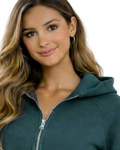 Sudadera con capucha corta personalizada para mujer, con cremallera, manga larga, informal, de felpa suave, estilo urbano, color verde oscuro, para otoño e invierno. - Product Image 3