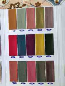 Tissu Textile Tissé Élégant de 58 Pouces de Large, Matière Soyeuse et Lisse pour Robes Ethniques, Tuniques et Vêtements Traditionnels - Product Image 4