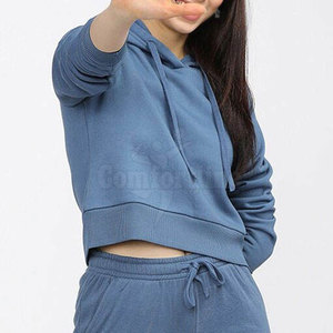 Latest Style Solid Color Women <b>Crop</b> <b>Top</b> <b>Hoodies</b> Wholesale Customized Women <b>Crop</b> <b>Top</b> <b>Hoodies</b> - Product Image 4