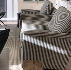 Chaises de salon pivotantes au design moderne, confort luxueux et élégance intemporelle, fabriquées à la main au Vietnam pour la maison et les hôtels. - Product Image 4