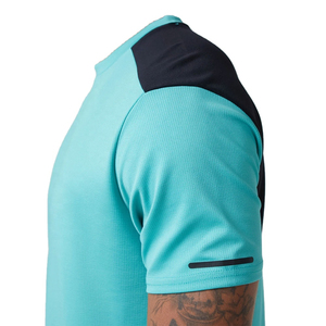 ชุดเสื้อยืดคอกลมสีเทอร์ควอยซ์และกางเกงขาสั้นสำหรับผู้ชาย ดีไซน์สีตัดกัน สปอร์ต แห้งเร็ว ผ้าถัก เหมาะสำหรับใส่ในฤดูร้อน - Product Image 5