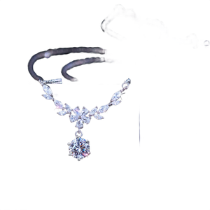 Collier pendentif en argent sterling fait main de qualité supérieure avec diamant moissanite pour femme, idéal pour les bijoux de mariée et l'usage quotidien - Product Image 5