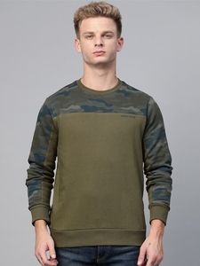 เสื้อสเวตเชิ้ตคอกลมลายพรางสีเขียวมะกอกสำหรับผู้ชาย ทรงปกติ ผ้าถัก สวมใส่สบาย เหมาะสำหรับฤดูใบไม้ร่วง ผลิตจากผ้าฝ้าย 100% - Product Image 1