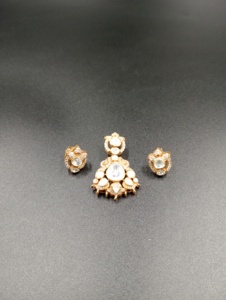 Juego de Collar y Aretes Amaira Jewels, Chapado en Oro sobre Plata, con Piedras Polki, Corte de Pera, Forma de Gota de Agua, Joyería Clásica para Bodas - Product Image 3