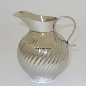 Carafe décorative de qualité supérieure pour servir l'eau, en aluminium, finition brillante, texture gaufrée, avec poignée - Product Image 4