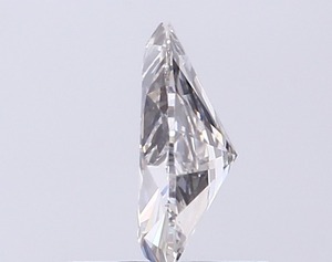 Diamant exquis en forme de demi-lune pesant 0,67 carat, couleur G magnifique, clarté VS1 impeccable et finition très bonne - Product Image 3