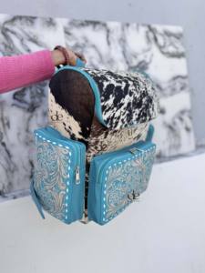 Sac à dos élégant en cuir sculpté, couleur turquoise, en fourrure de cheval, unisexe, magnifique sac à dos de créateur - Product Image 2