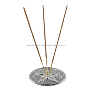 Elegante Porta Incienso de Metal Plateado con Pentagrama y Detalles en Espiral, Ecológico y Duradero para Conos y Varillas, Mejora la Relajación y la Meditación - Product Image 1